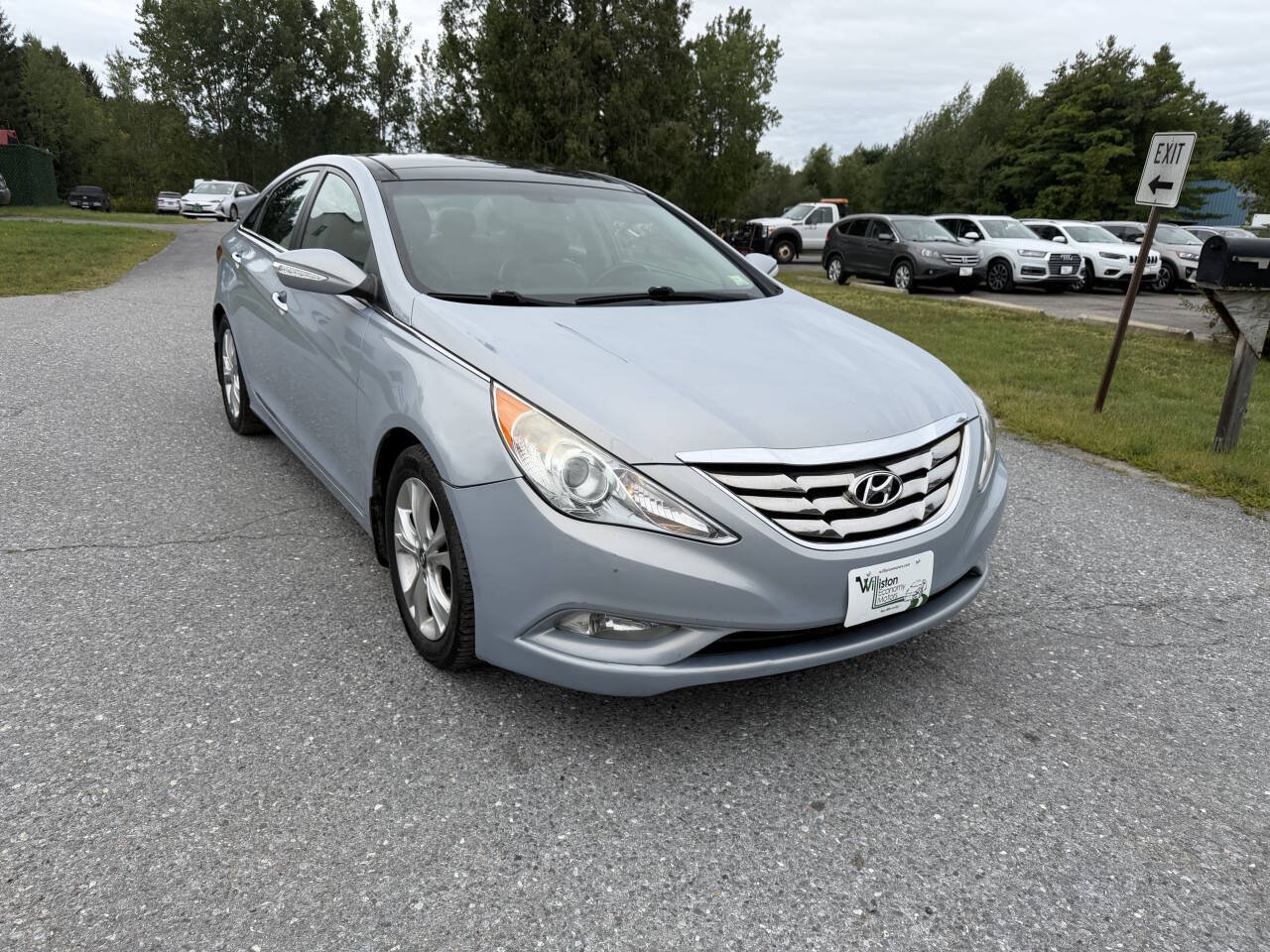 Used 2013 Hyundai Sonata Limited w/ Premium Pkg FWD image 7