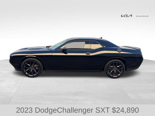 Used 2023 Dodge Challenger SXT w/ Blacktop Package image 5
