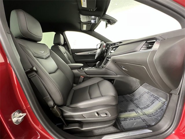 Used 2025 Cadillac XT5 Luxury image 28