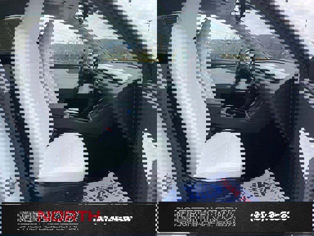 Used 2026 Tesla Model Y Long Range image 26