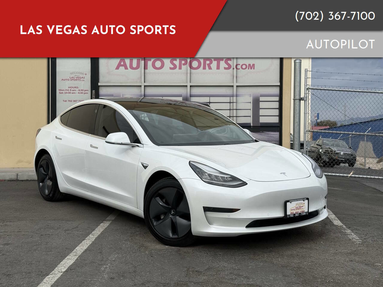 Used 2020 Tesla Model 3 Standard Range Plus image 1