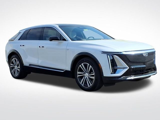 Certified 2024 Cadillac Lyriq Luxury w/ LPO, Floor Liner Package image 8