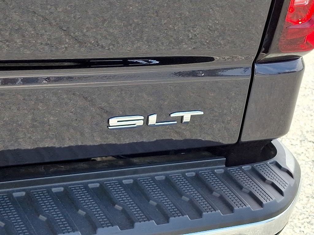 Used 2022 GMC Sierra 1500 SLT w/ SLT Premium Plus Package AWD/4WD image 28