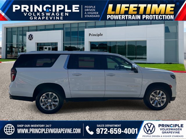 Used 2023 Chevrolet Suburban Premier AWD/4WD image 4