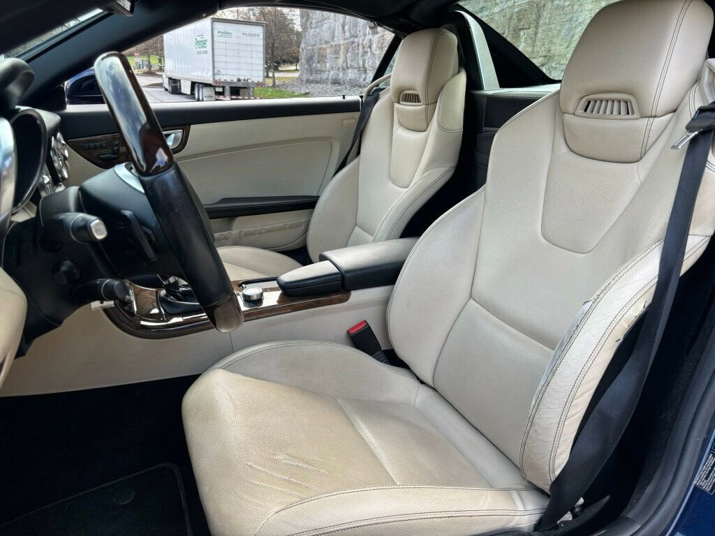 Used 2015 Mercedes-Benz SLK 250 2015 MERCEDES-BENZ SLK 250 image 20