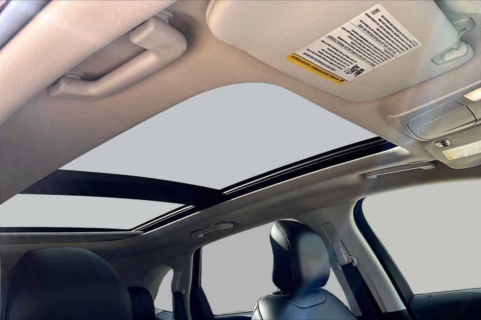 Used 2019 Ford Edge SEL w/ Equipment Group 201A FWD image 14