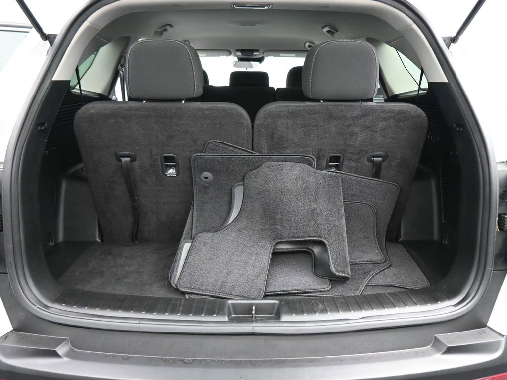 Used 2022 Kia Sorento LX image 17