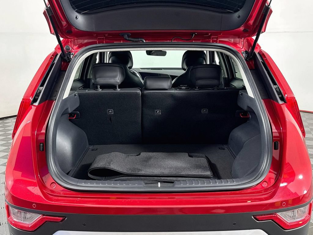 Used 2025 Kia Niro EX w/ EX Cold Weather Package FWD image 26