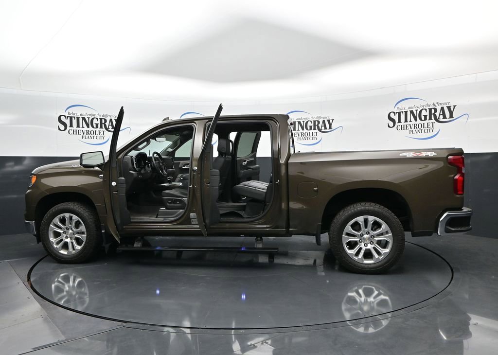 Used 2023 Chevrolet Silverado 1500 LTZ w/ Technology Package image 28