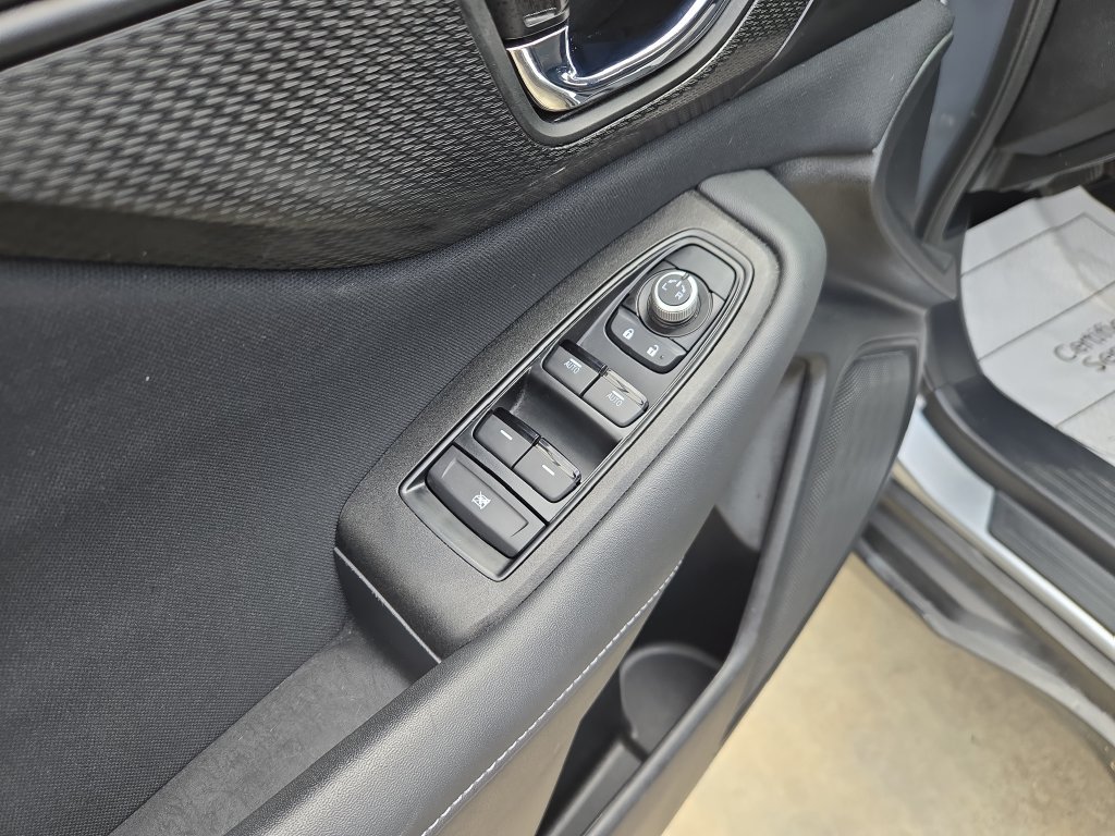 Used 2025 Subaru Outback Premium AWD/4WD image 13