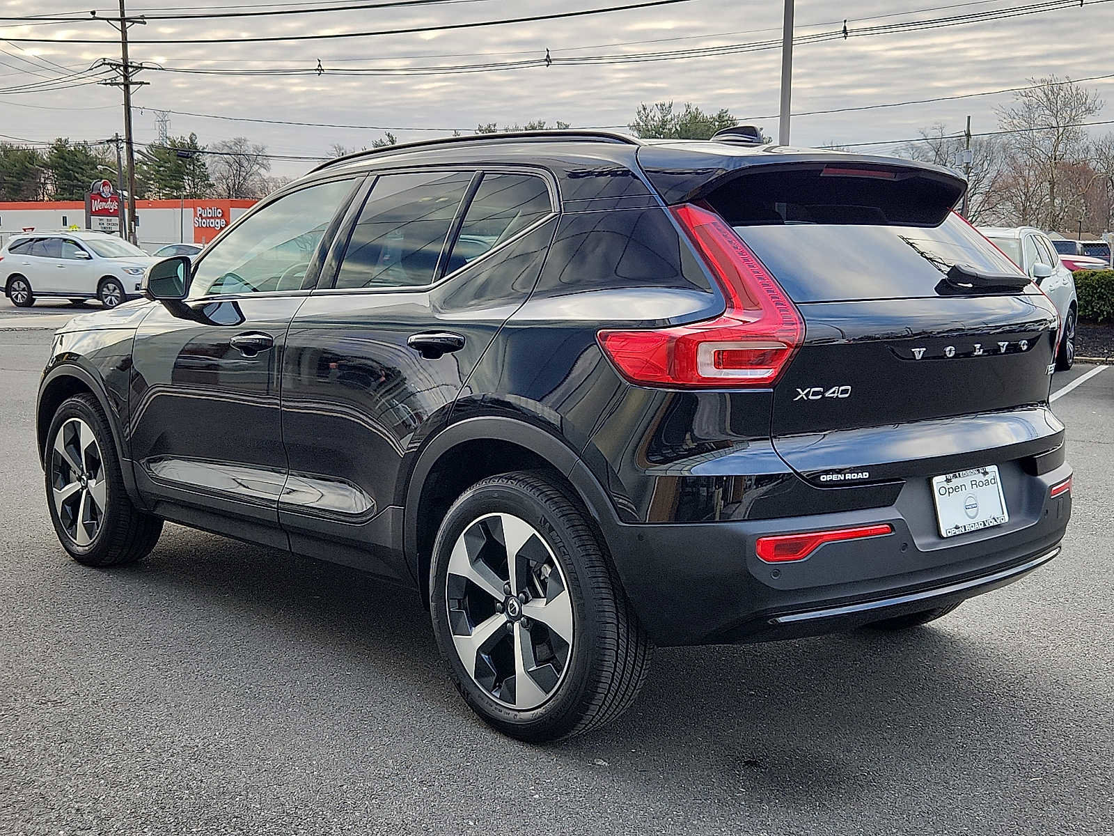 Used 2026 Volvo XC40 B5 Plus w/ Protection Package Premier image 4