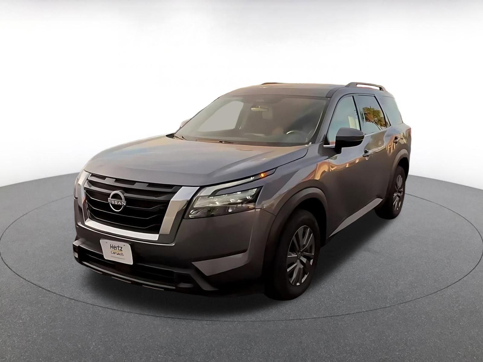 Used 2025 Nissan Pathfinder SV FWD image 7