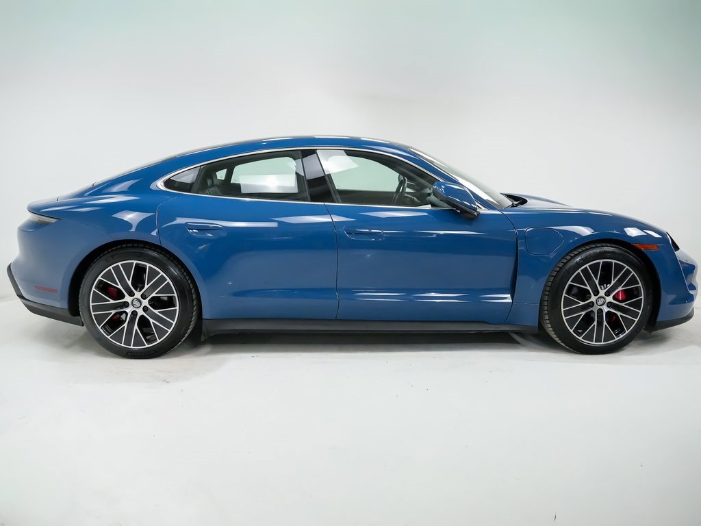 Certified 2022 Porsche Taycan 4S image 9