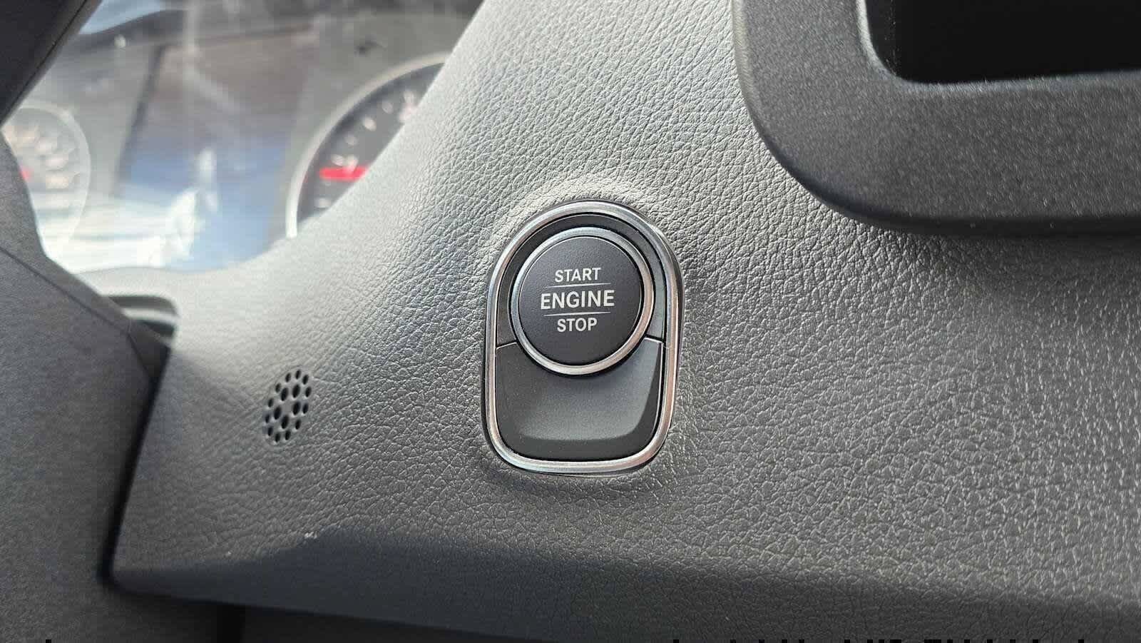 Used 2025 Mercedes-Benz Sprinter 2500 image 37