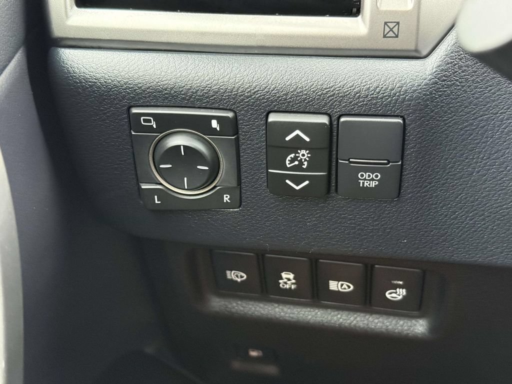 Used 2023 Lexus GX 460 Premium w/ Premium Package AWD/4WD image 24