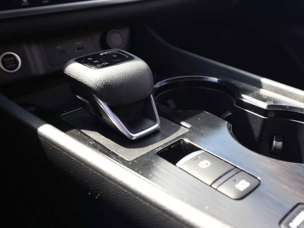 Used 2023 Nissan Rogue SV image 31