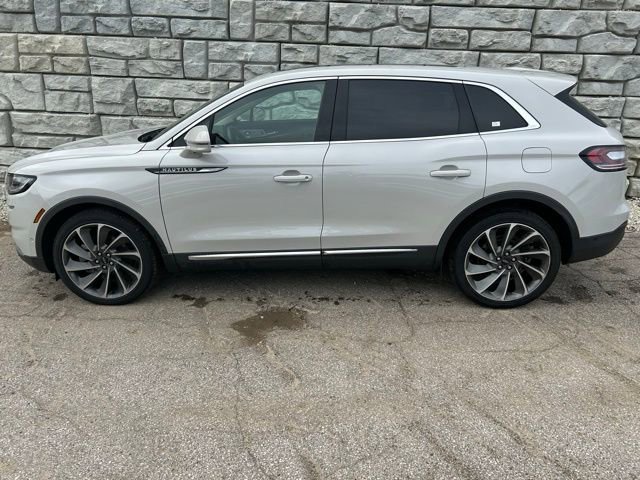 Used 2023 Lincoln Nautilus Reserve w/ Equipment Group 202A AWD/4WD image 3