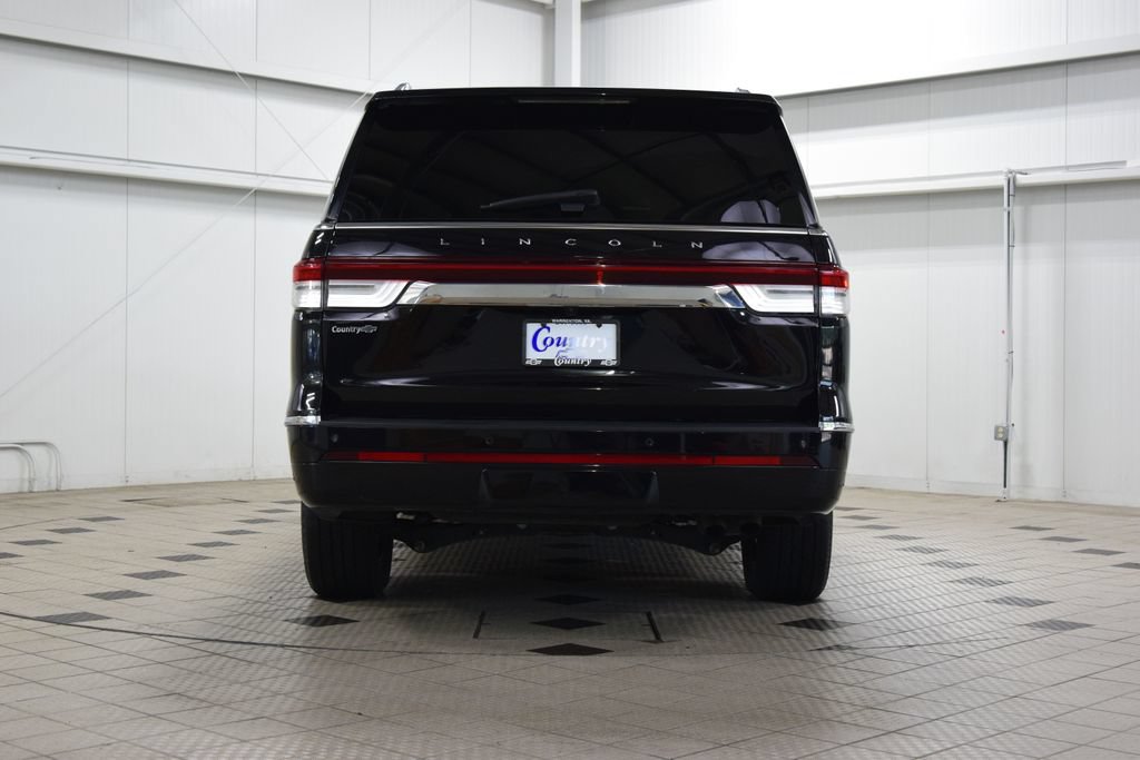 Used 2024 Lincoln Navigator L 4WD image 7