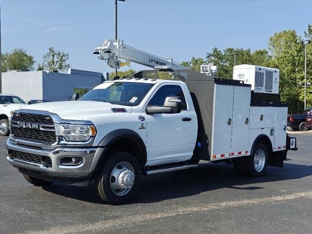 Used 2024 RAM 5500 Tradesman AWD/4WD image 23