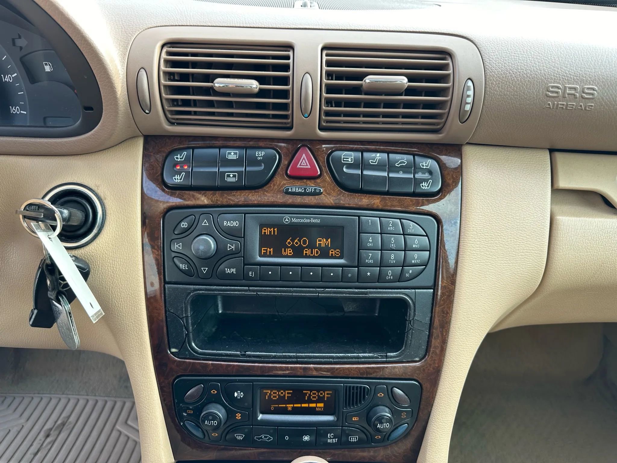 Used 2001 Mercedes-Benz C 320 C 320 Sedan 4D image 22