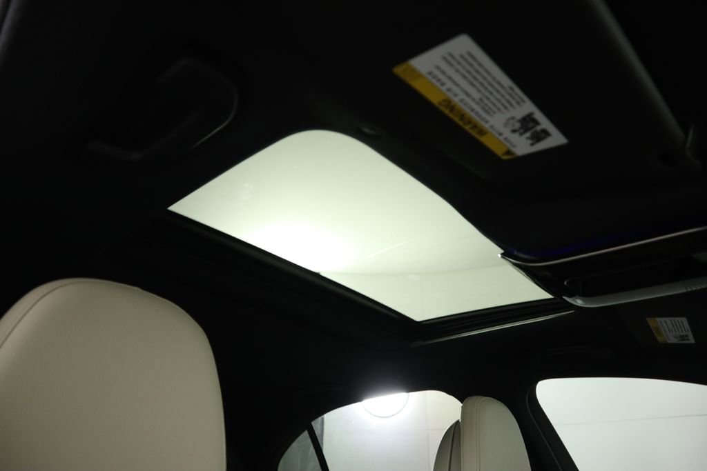 Certified 2025 Mercedes-Benz C 300 Sedan image 18