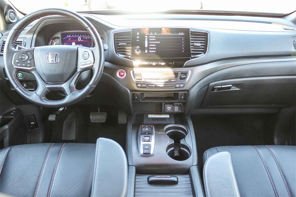 Used 2023 Honda Passport TrailSport image 16