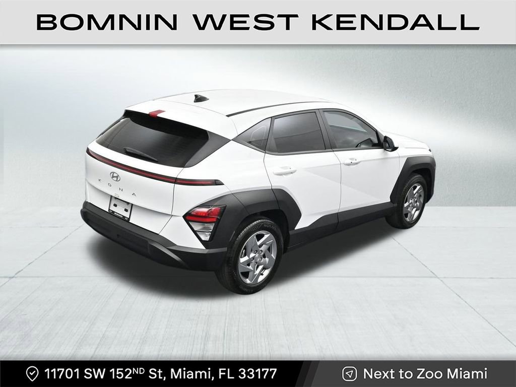 Used 2024 Hyundai Kona SE image 17