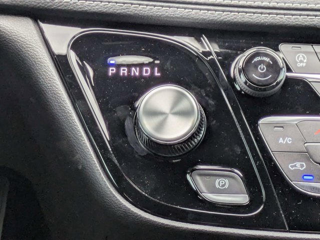 New 2027 Chrysler Pacifica Select FWD image 21
