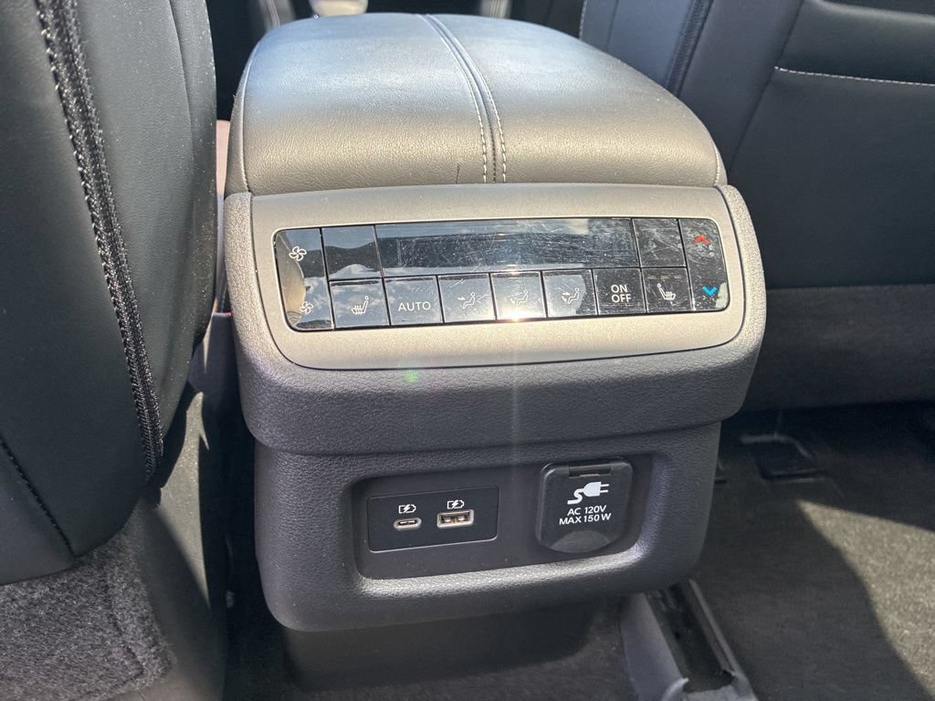 Certified 2024 Nissan Pathfinder Platinum w/ Cargo Package AWD/4WD image 26