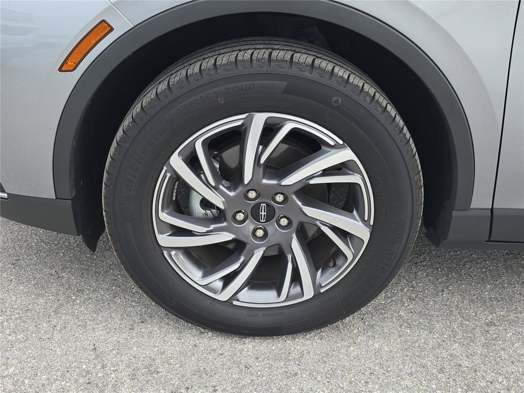 Used 2024 Lincoln Corsair FWD image 8