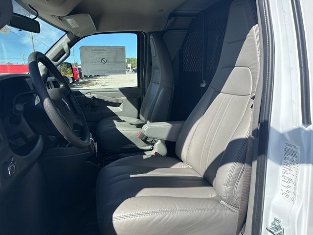 New 2025 Chevrolet Express 2500 w/ Driver Convenience Package RWD image 11