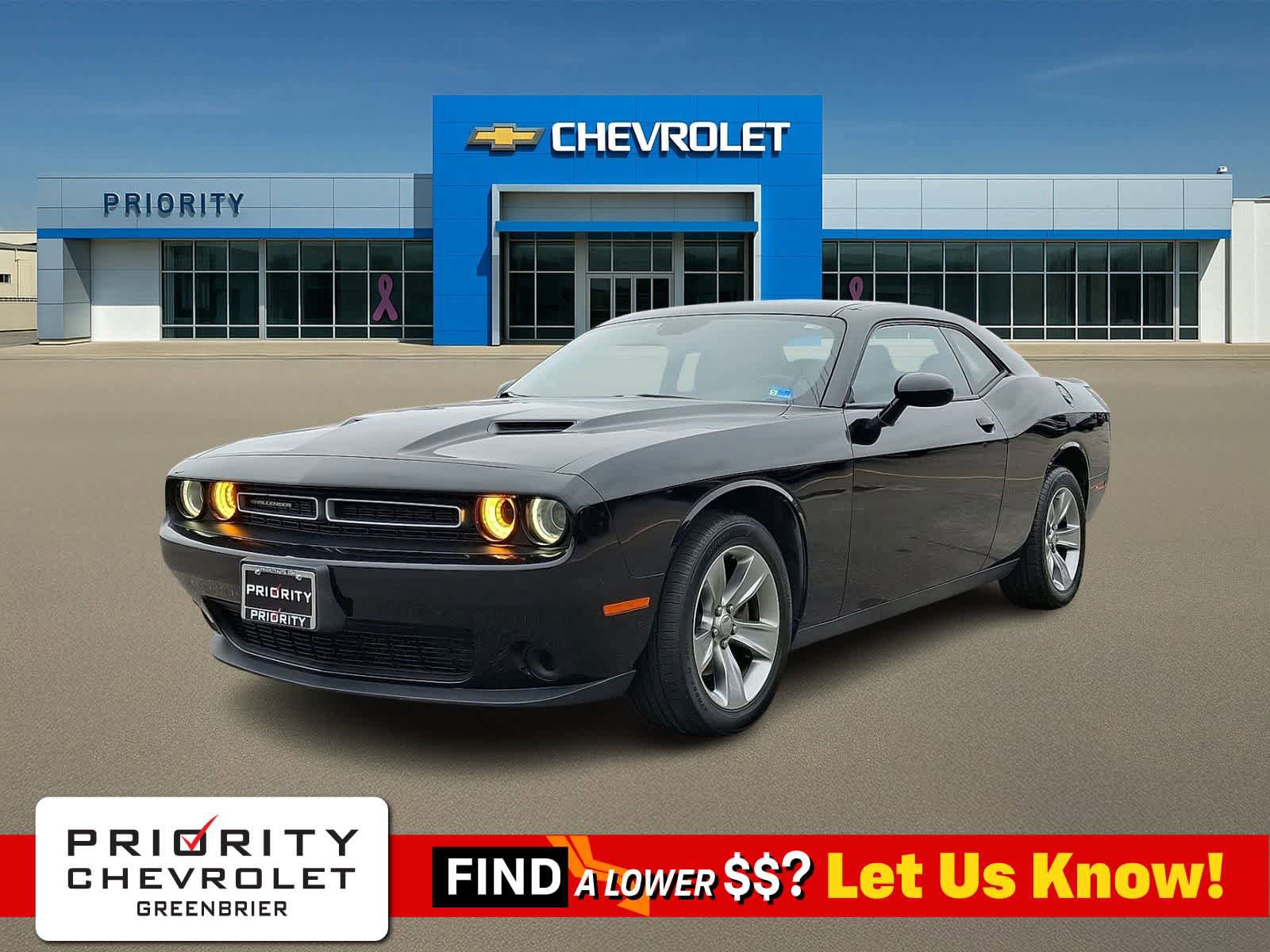 Used 2020 Dodge Challenger SXT RWD image 1