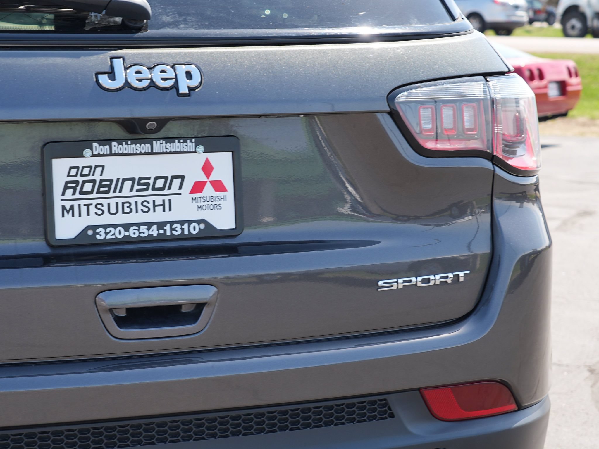 Used 2018 Jeep Compass Sport AWD/4WD image 11