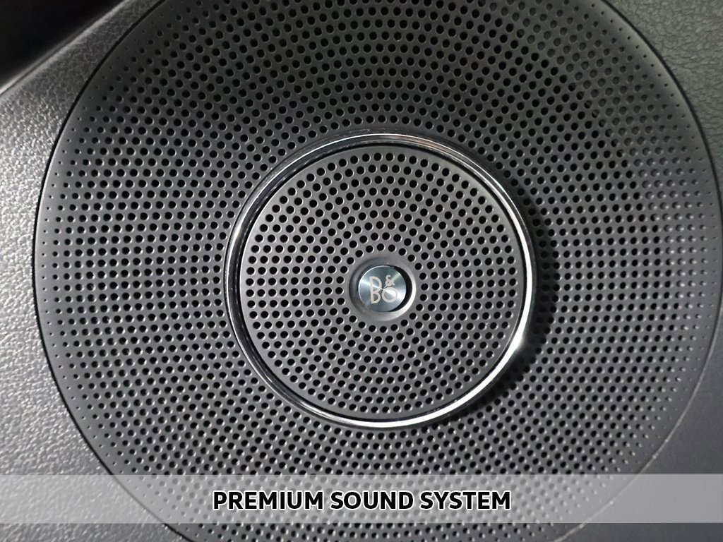 Used 2022 Ford Expedition Limited image 5