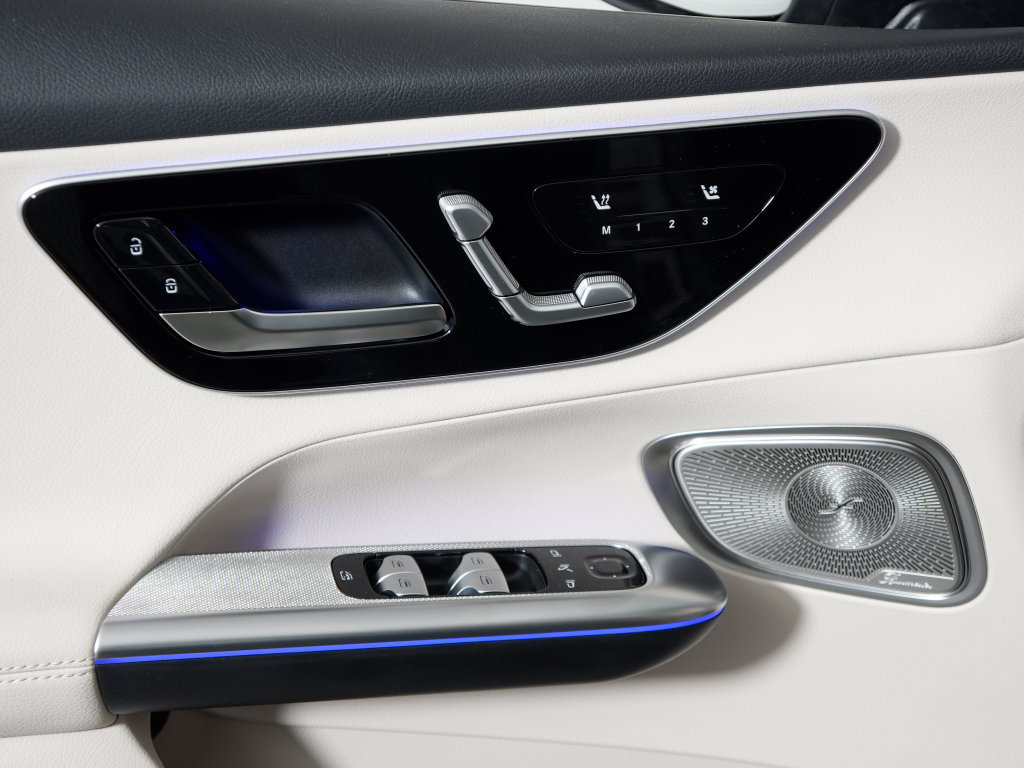 Certified 2026 Mercedes-Benz GLC 300 4MATIC image 26