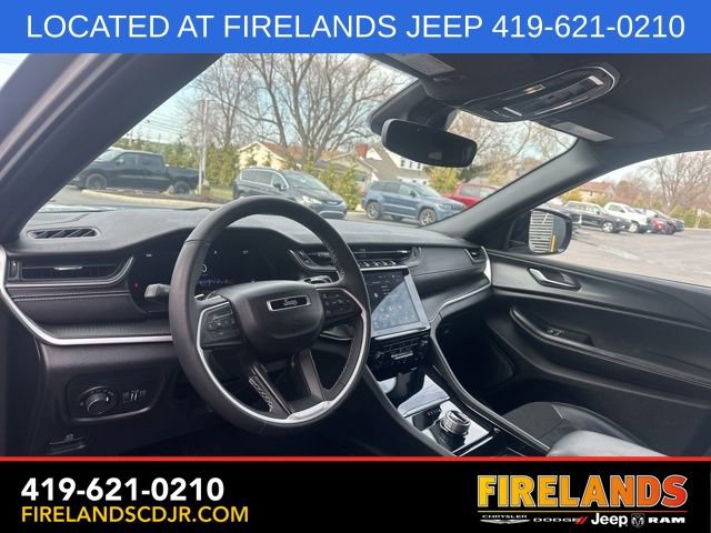 Used 2023 Jeep Grand Cherokee L Laredo image 20