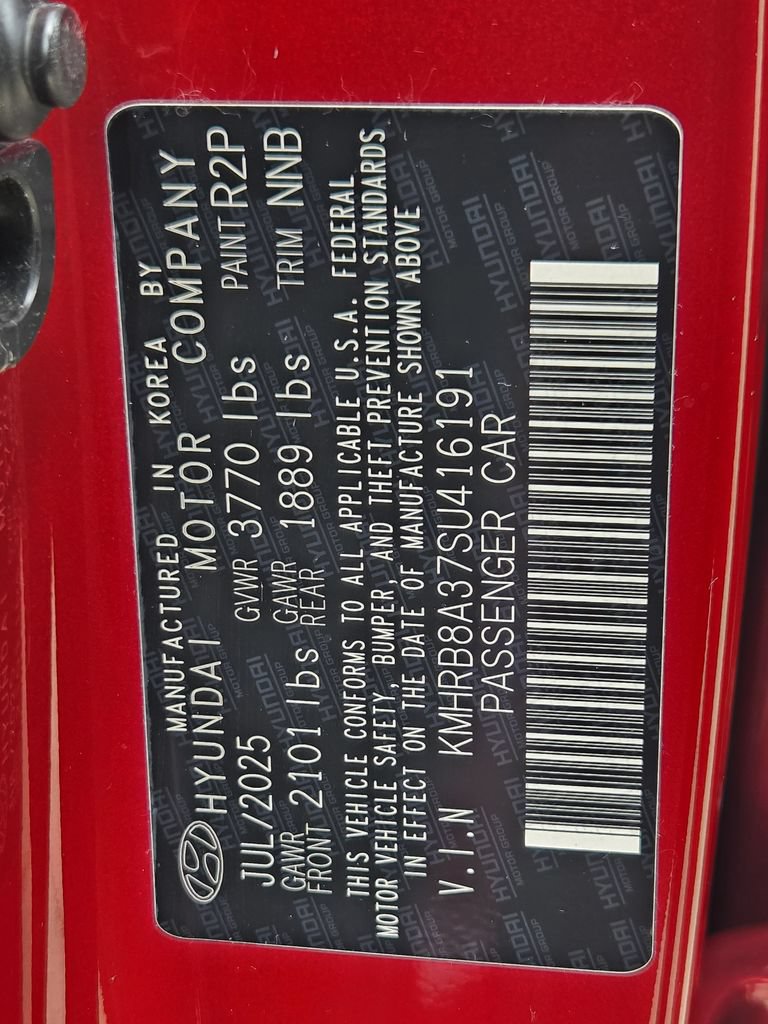 Used 2025 Hyundai Venue SE FWD image 29