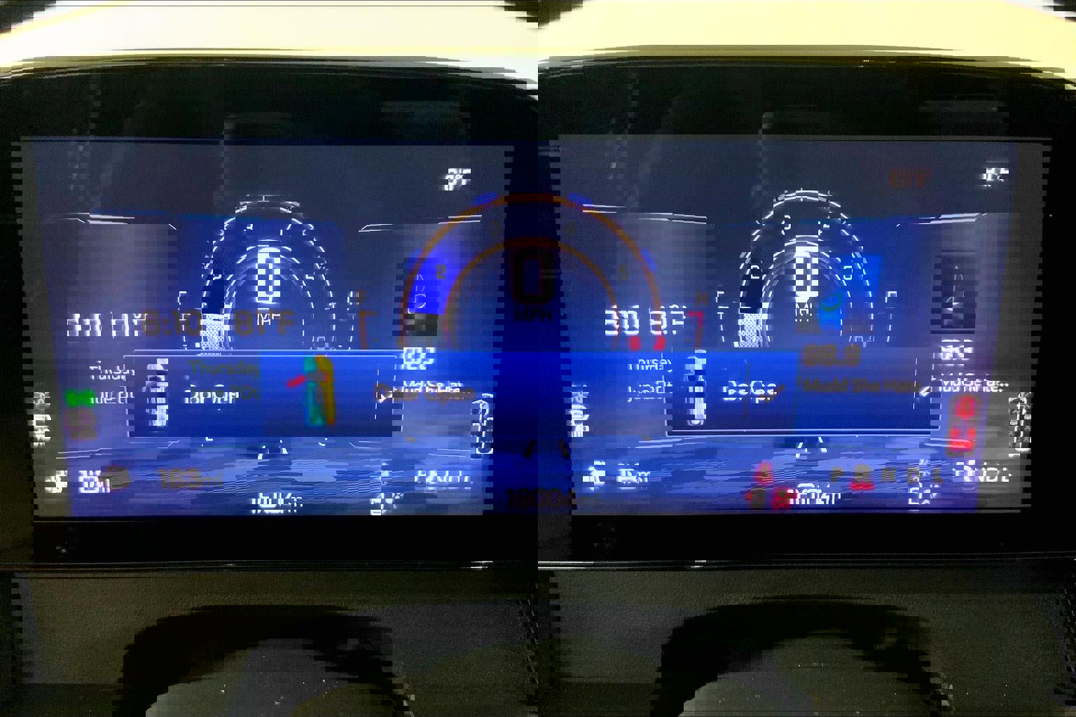 Used 2025 Chevrolet Traverse LT image 20