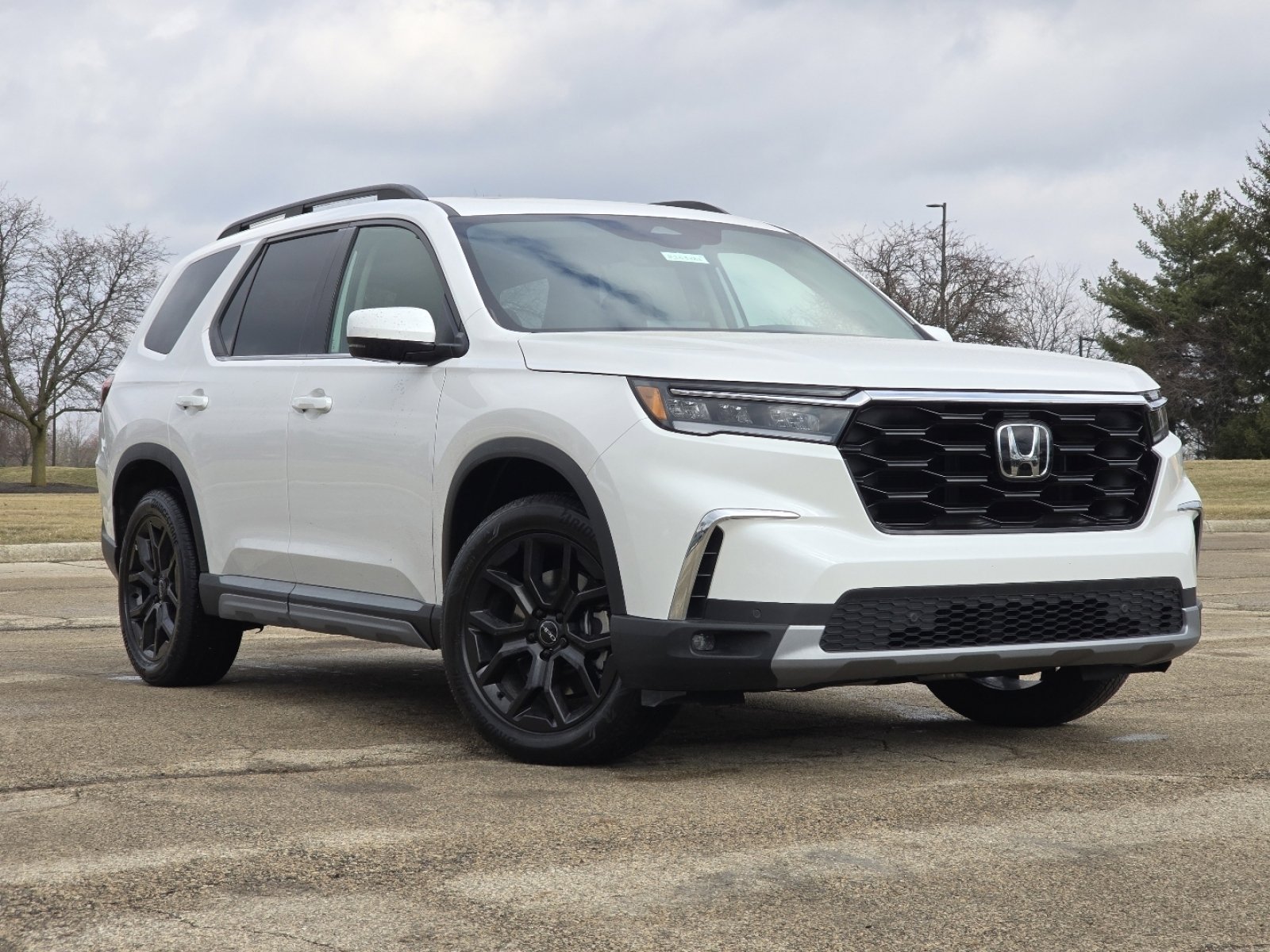 New 2025 Honda Pilot Touring video 2