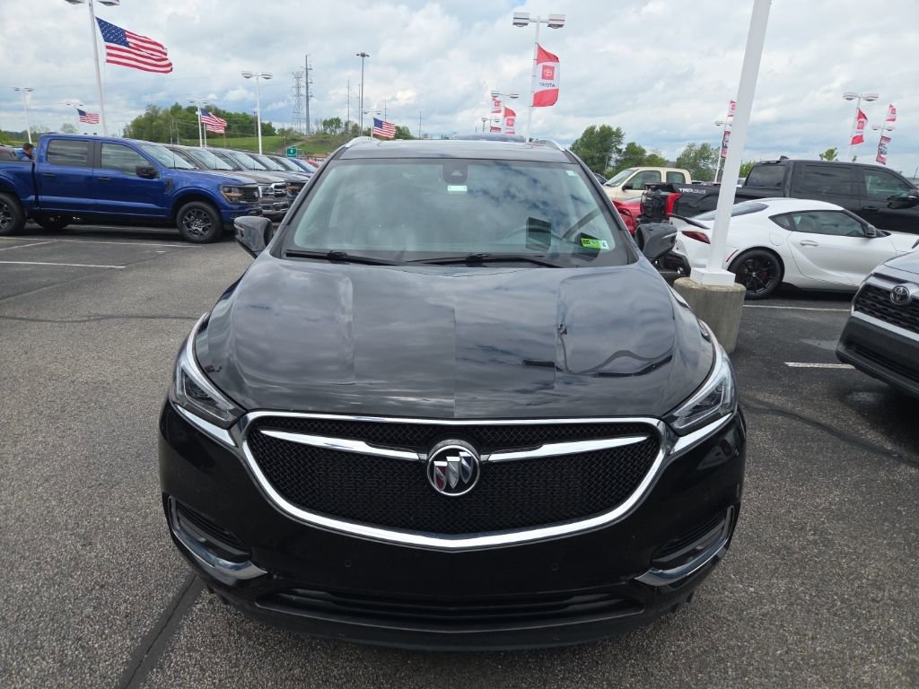 Used 2021 Buick Enclave Premium w/ Sun and Sites Package AWD/4WD image 2