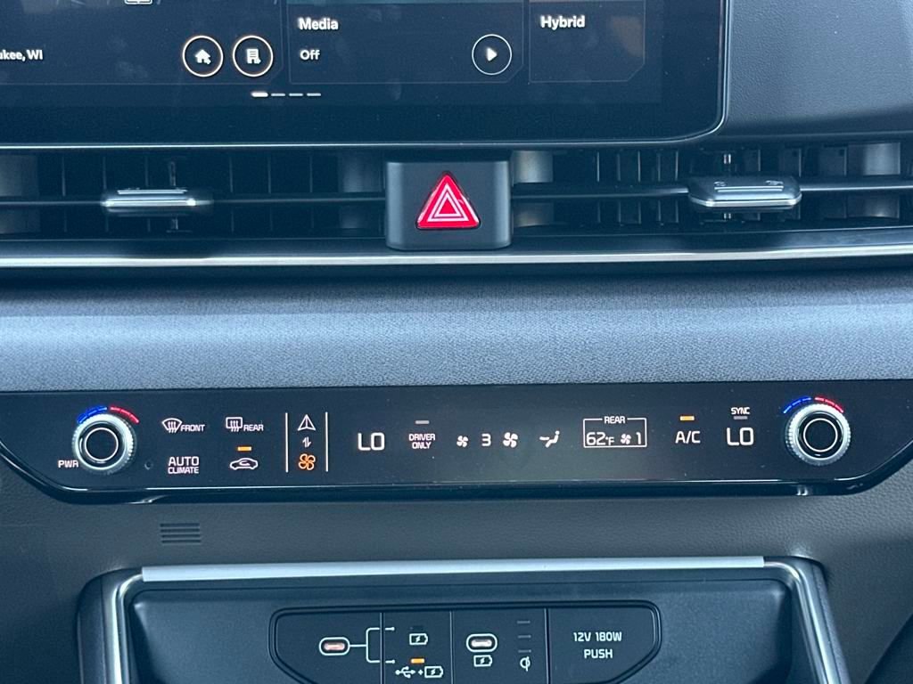 New 2026 Kia Carnival EX image 26