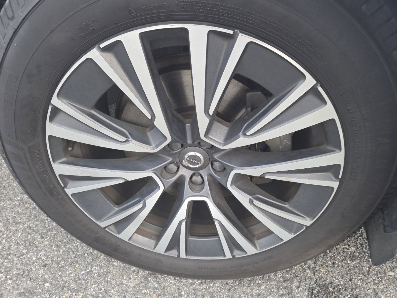 Used 2022 Volvo XC90 T5 Momentum w/ Advanced Package image 14