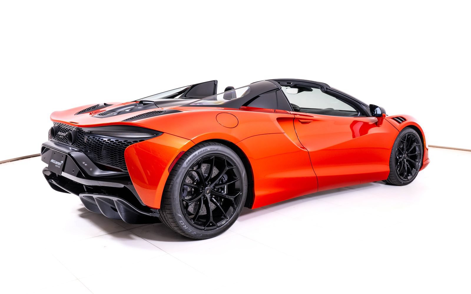 New 2026 McLaren Artura Spider RWD image 7