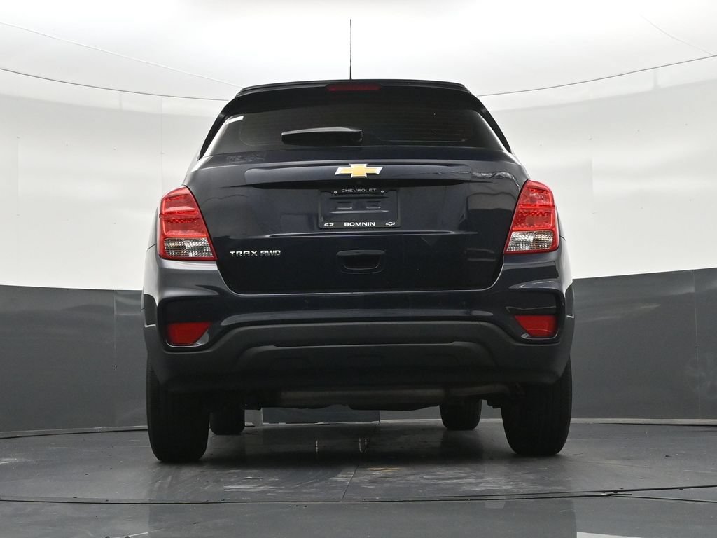 Used 2022 Chevrolet Trax LS AWD/4WD image 26