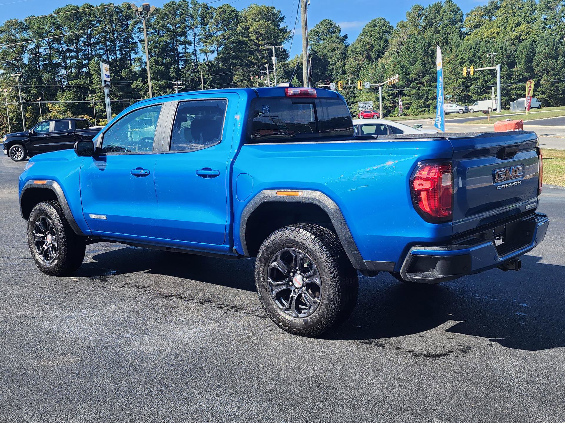 Used 2024 GMC Canyon Elevation w/ Convenience Package RWD image 3