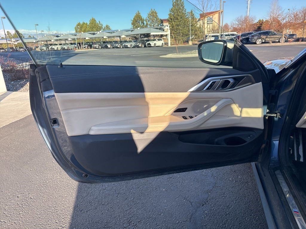 Used 2023 BMW 440i xDrive Convertible w/ Premium Package image 10