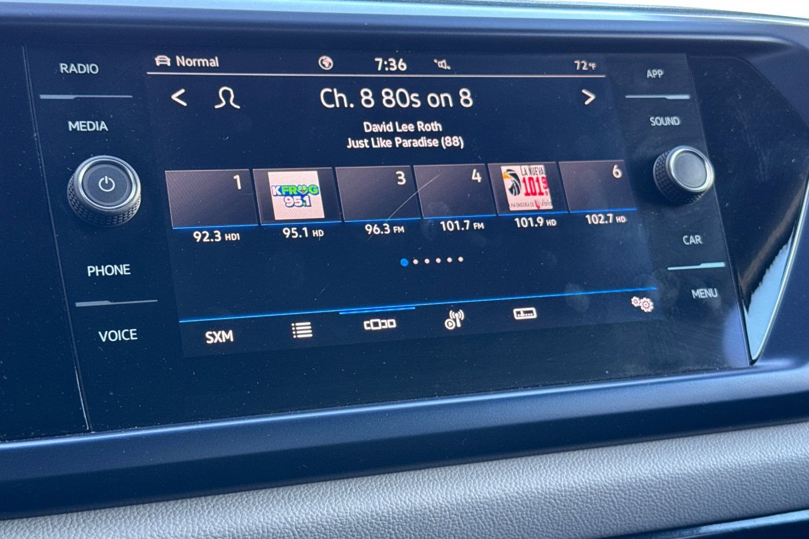 Used 2022 Volkswagen Taos SE image 18