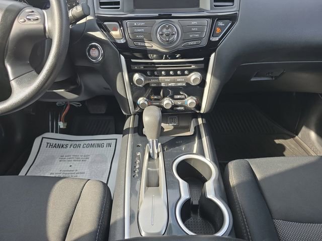 Used 2019 Nissan Pathfinder S image 3
