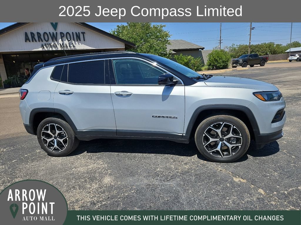 Used 2025 Jeep Compass Limited AWD/4WD image 13