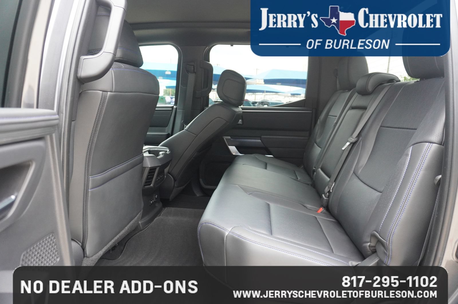 Used 2024 Toyota Tundra Platinum AWD/4WD image 6